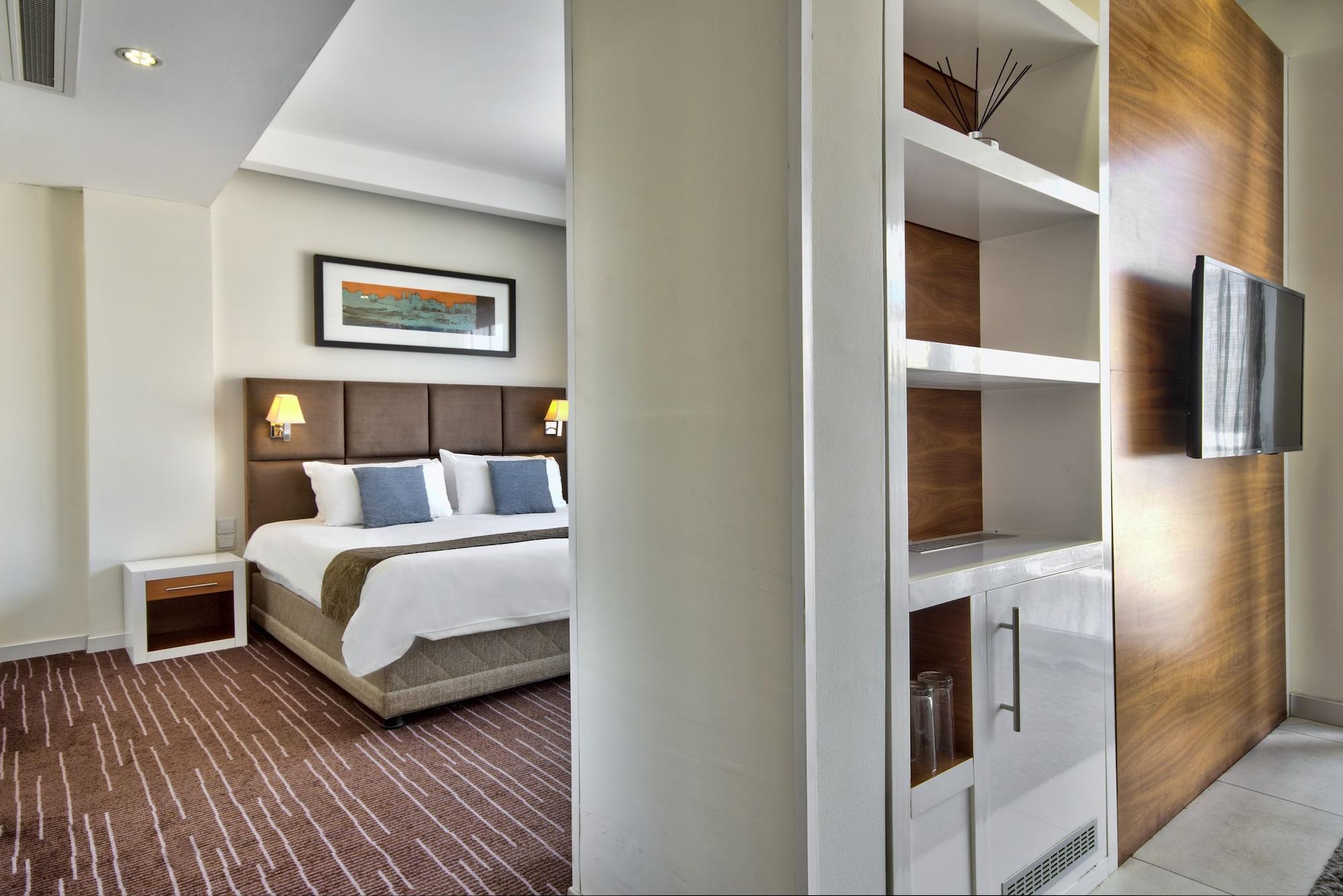 The George, Urban Boutique Hotel Saint Julian's Exterior photo